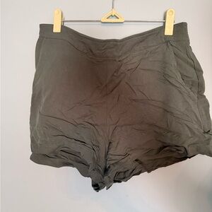 Old Navy green High-Rise Playa shorts